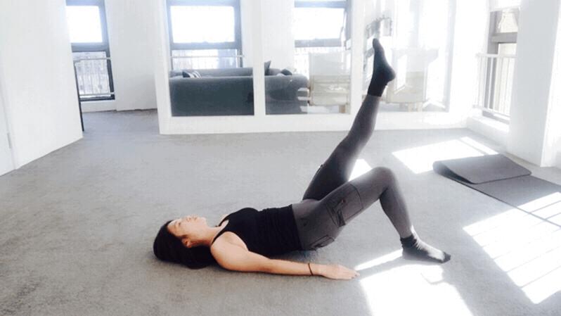 产后怎么站有利于腹直肌修复,产后腹直肌分离恢复的最快方法