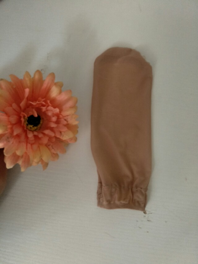 纱窗破了的小洞怎么样补比较美观,纱窗破了修补的妙招