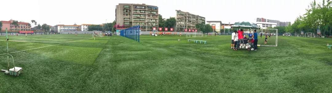 成体，一所靠“抓小偷”牢牢锁死热搜的学校