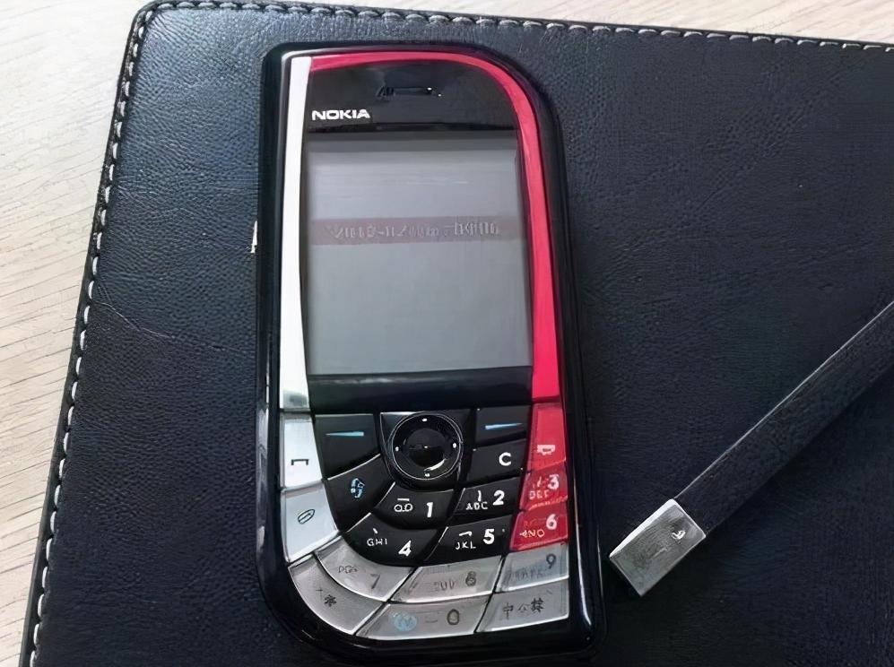 2021款诺基亚7610开箱,诺基亚7610s手机详细介绍