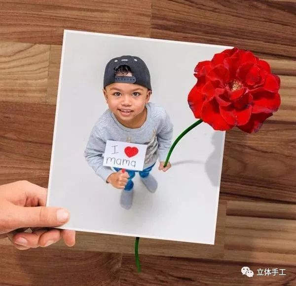 女儿送妈妈独一无二的母亲节贺卡,让妈妈感动哭的母亲节贺卡