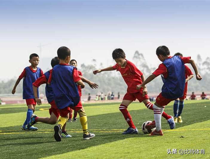 中国少年飞踢日本少年,少年飞踢散打