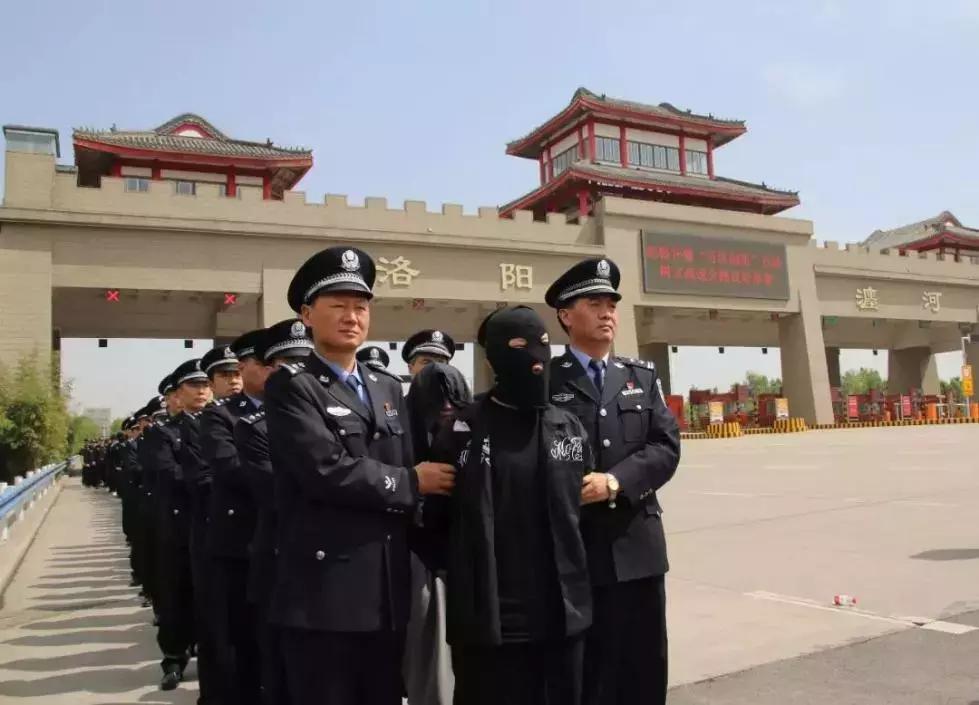 抓捕特大荐股诈骗团伙,最新抓获的炒股诈骗团伙