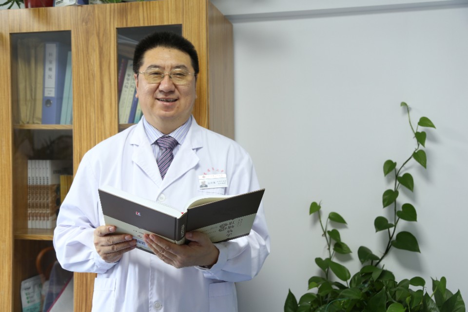 晚上睡觉肛门坠胀是什么原因,下腹隐痛肛门坠胀感觉要大便