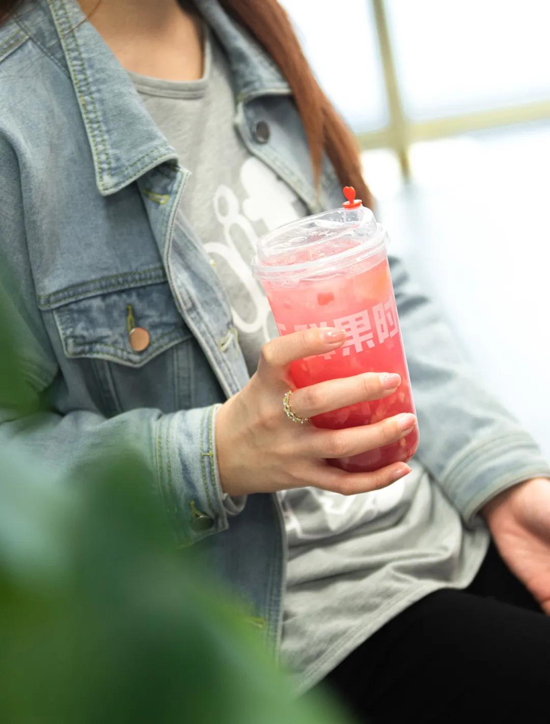 鲜果时间新天地,鲜果时间多彩城店