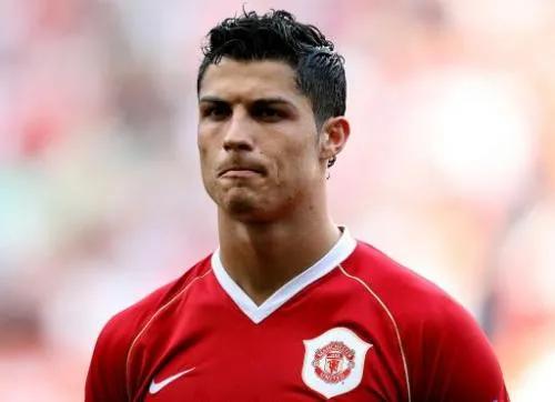 c罗和梅西的差距够造一个巨星,c罗和梅西怎么了