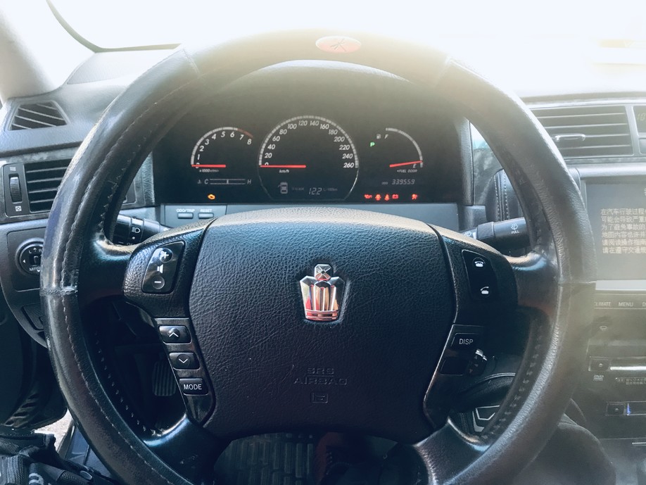 皇冠陆放两驱和四驱哪个动力好,皇冠陆放四驱和两驱动力有差别吗