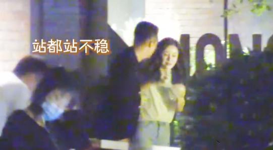 回顾汪小菲与大s的争执场面,大s将汪小菲告上法庭索要生活费