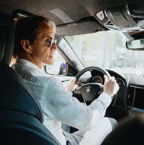 56岁教练才是意大利队最帅男人!穿LP戴百万RM,老男人不油腻典范