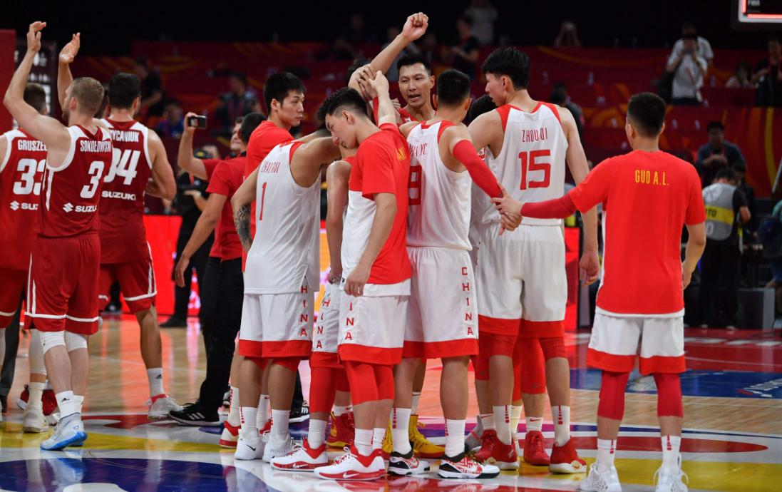 篮球运动员改年龄违法吗,中国篮球足球改年龄