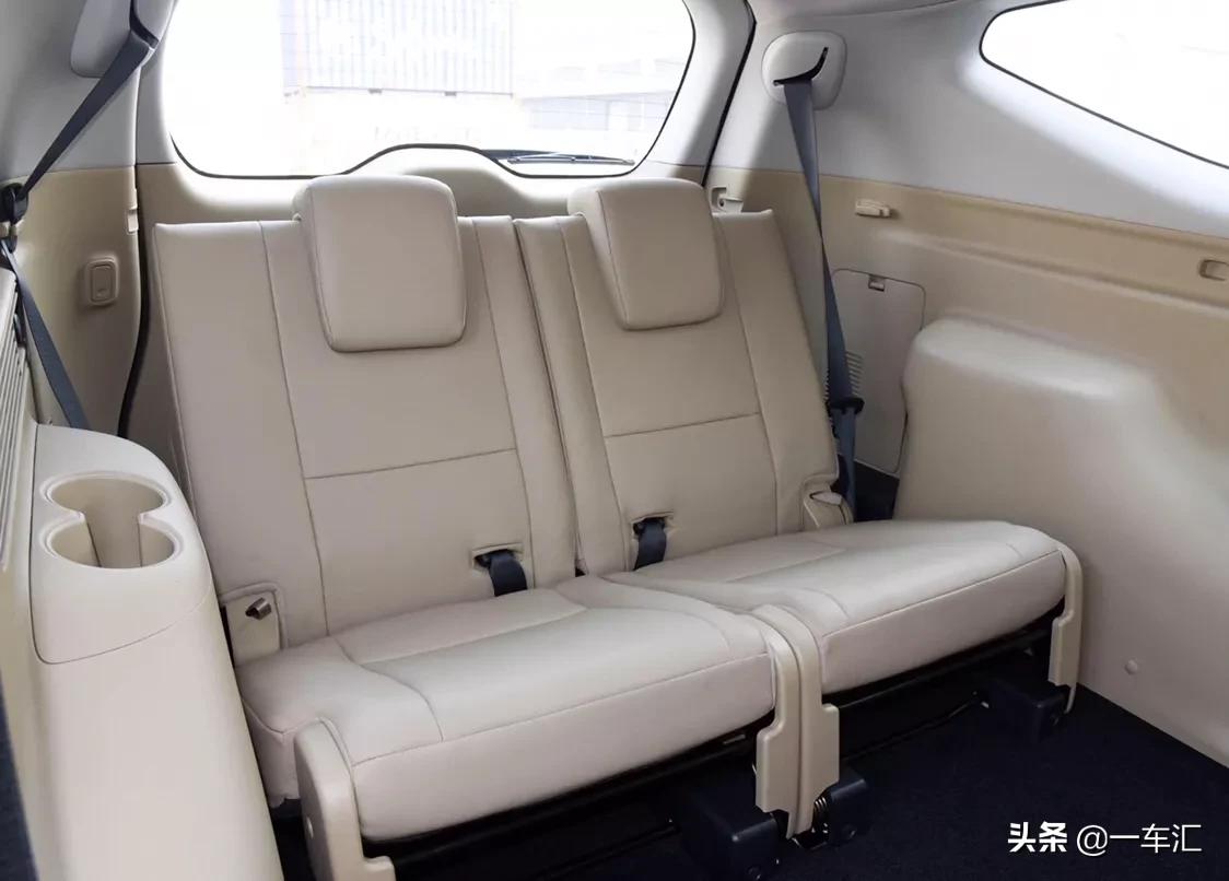 七座四驱非承载，三菱新一代帕杰罗劲畅，网友：比普拉多帅多了