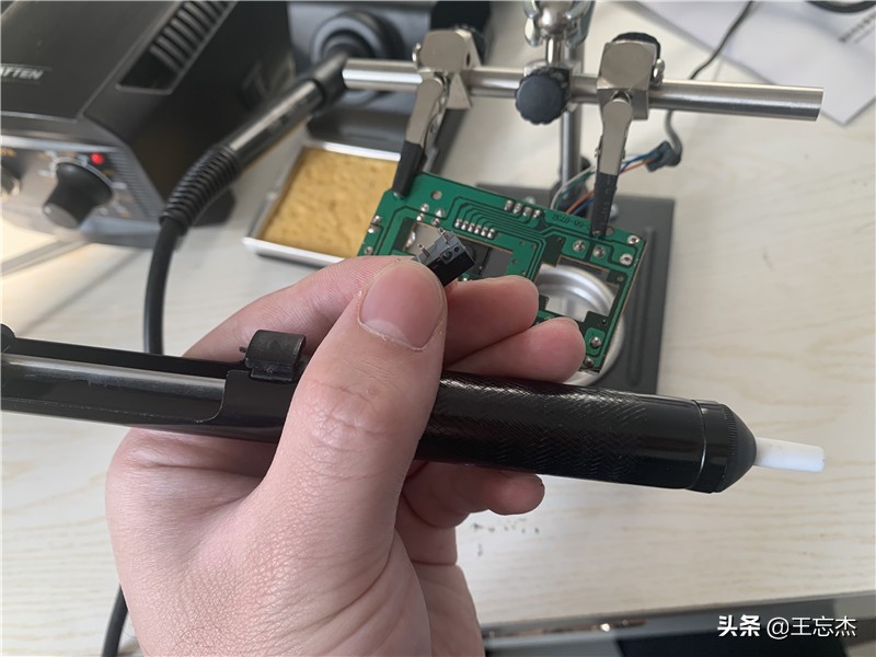 三分钟鼠标微动更换，一句话总结，维修设备最重要