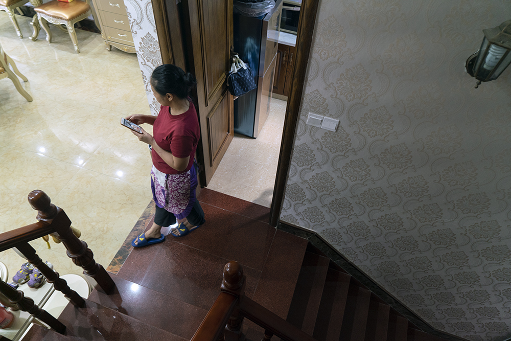 菲佣工作真实经历,菲律宾做菲佣的女孩