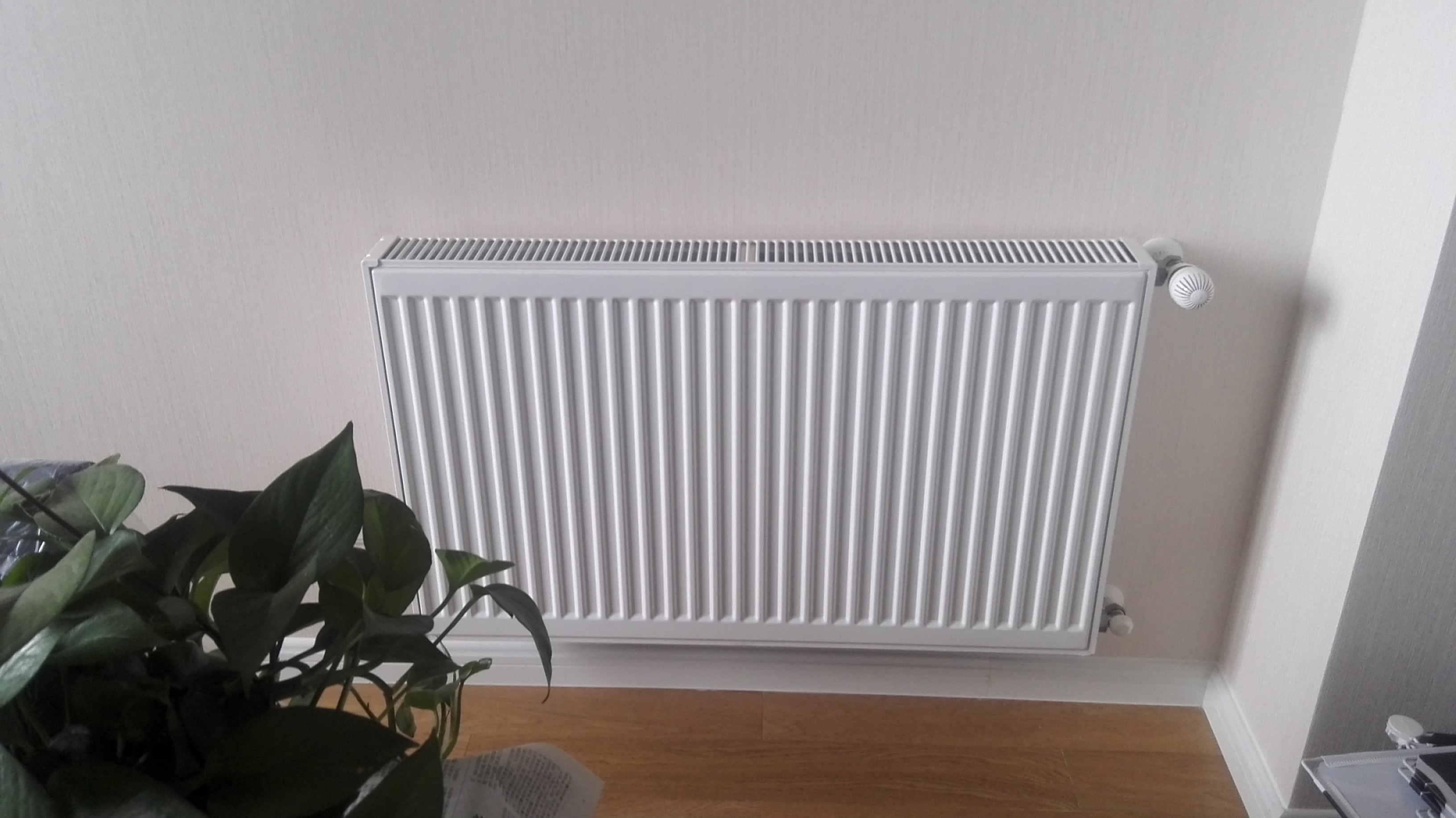 钢制板式散热器供热原理,钢制散热器和采暖散热器的区别