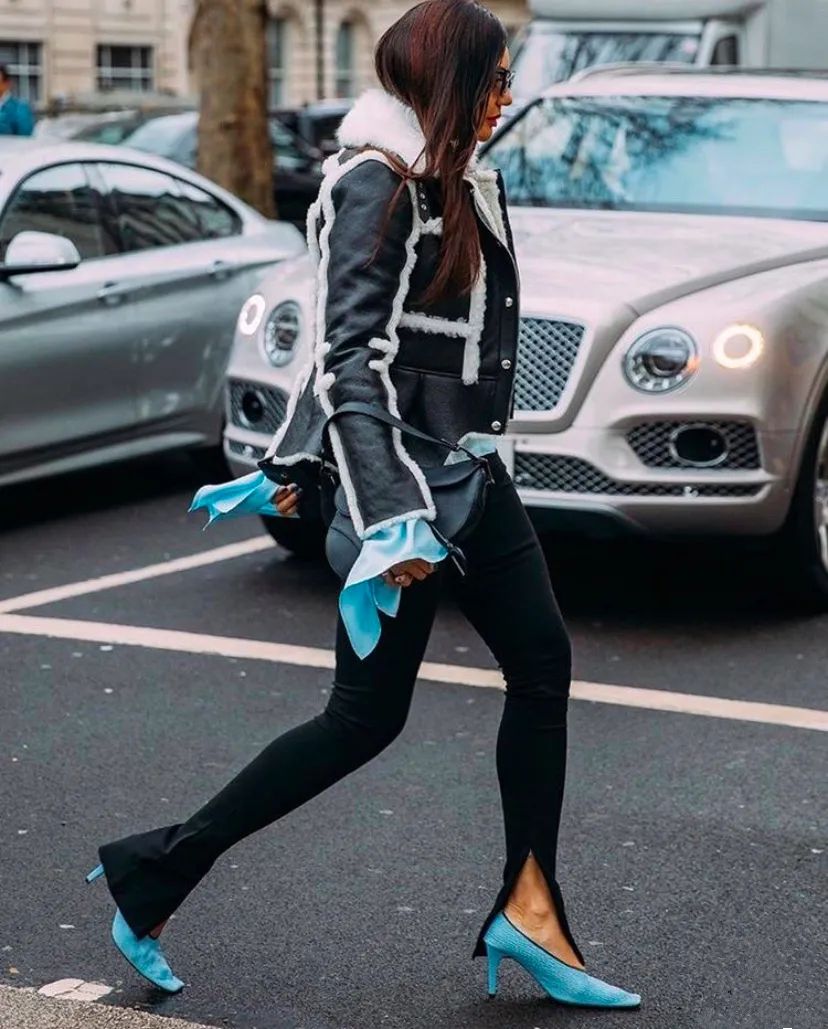 比大衣厚一点的外套,比羊羔毛细的绒外套