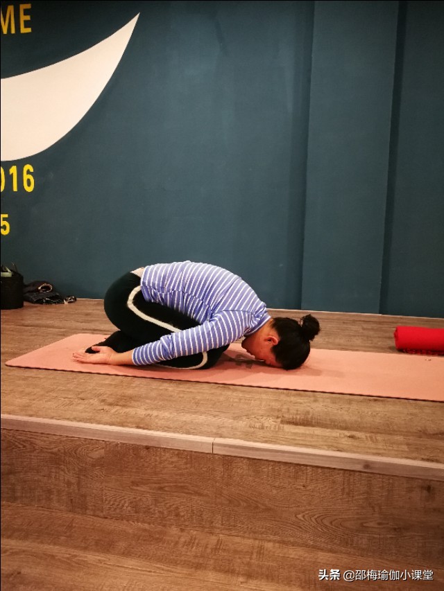 经期瑜伽串联,经期瑜伽体式100例