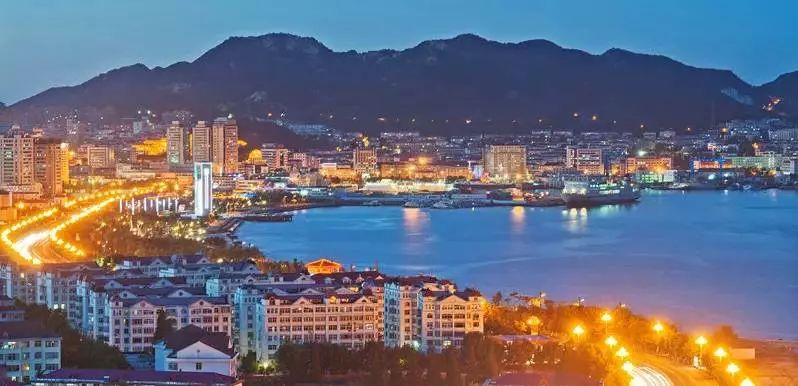 三亚和青岛旅游哪里好,三亚和青岛哪个好玩