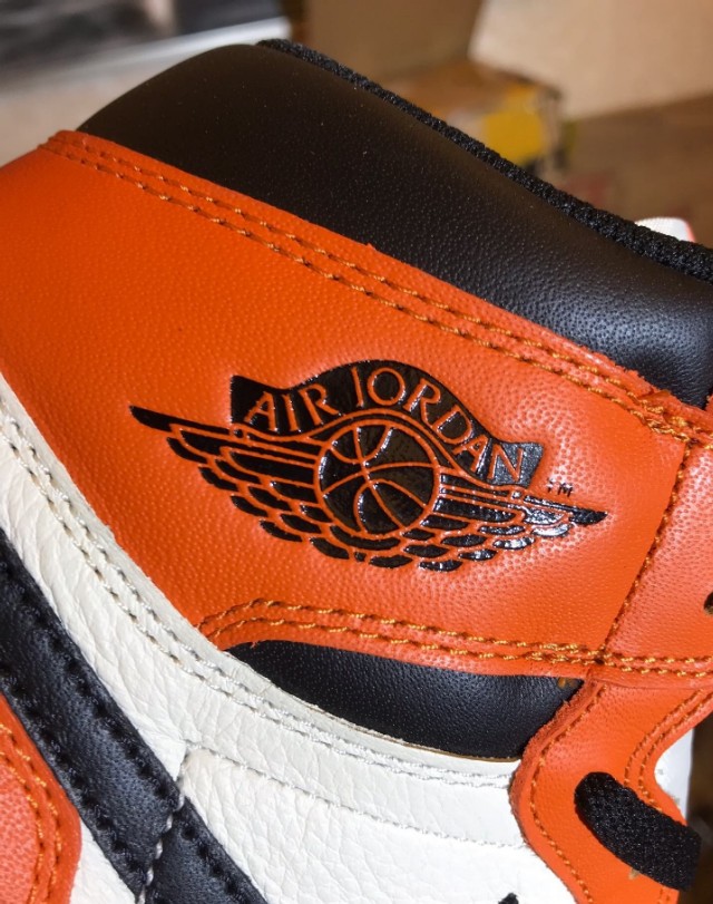 如何判断aj1真假鉴别,如何判断aj1真假黑曜石