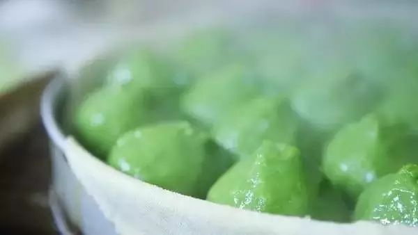 嗲到心窝里！让上海人牵肠挂肚的12家糕点店