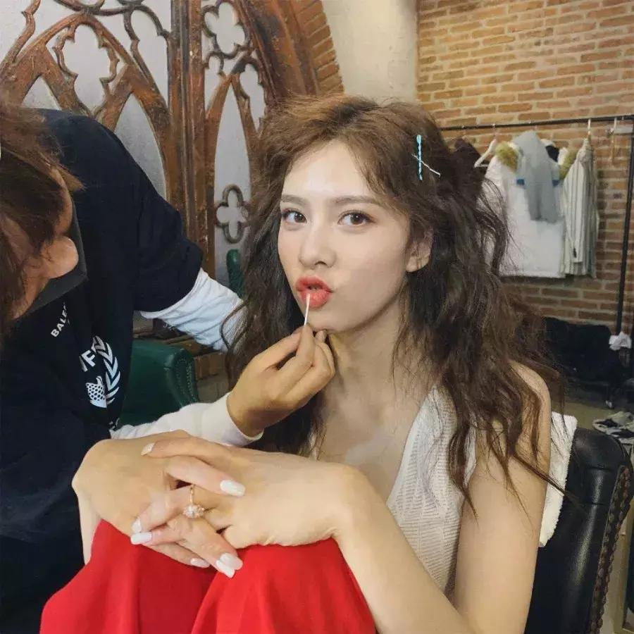 比欧阳娜娜好看的衣服,95后小花欧阳娜娜