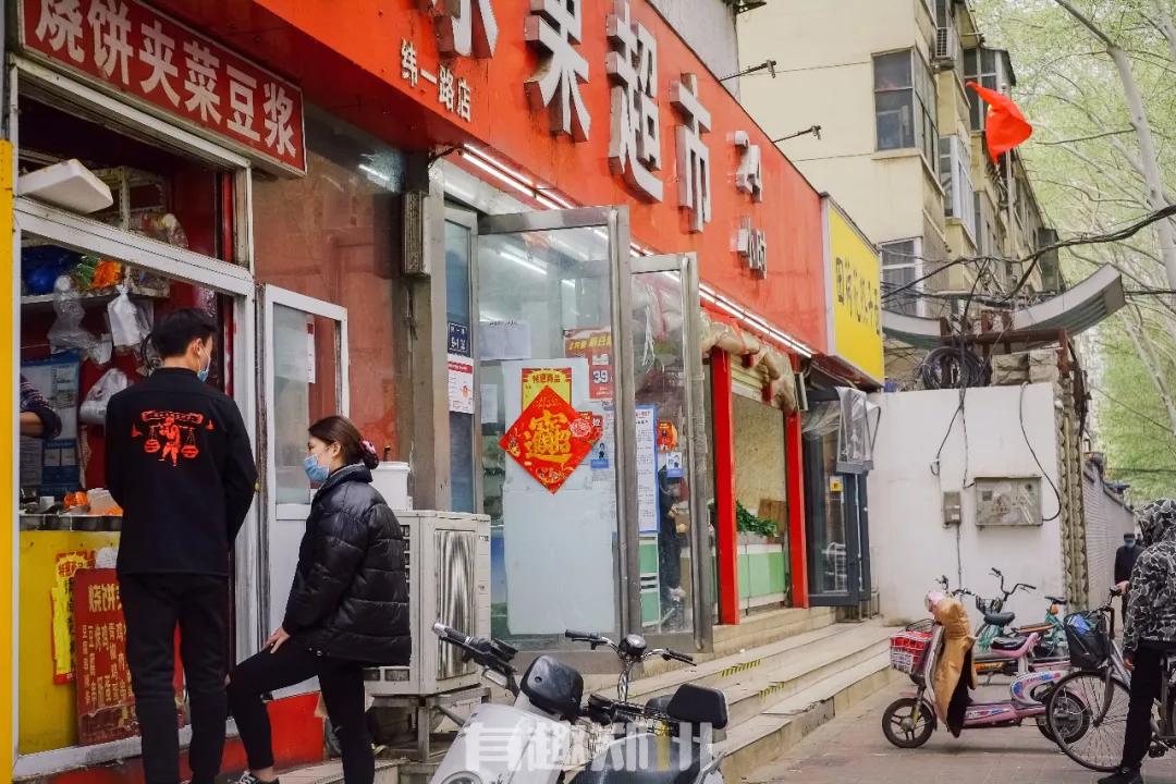 春雨落在叶子上,春雨落在树叶上的详细描写