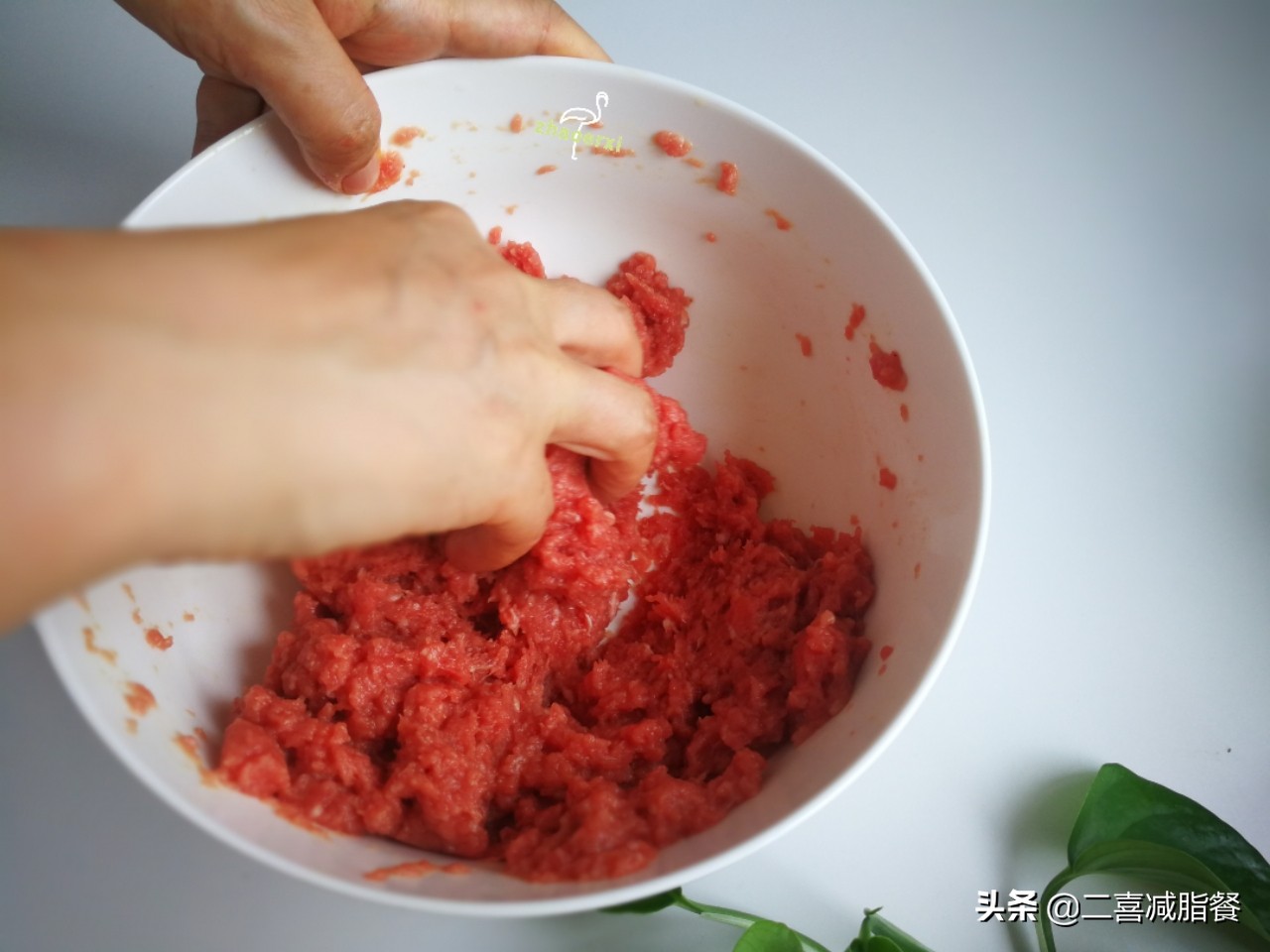 减肥纯手工牛肉丸,减脂期牛肉丸子怎么做方便储存
