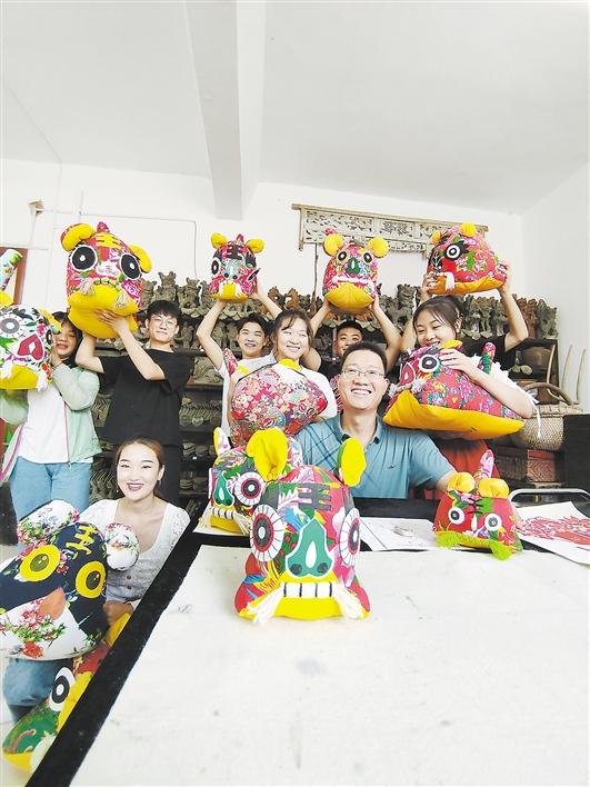 （美在菏泽）菏泽人之美——老师：育人路上的明灯