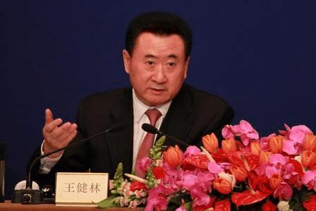 王健林与许家印为何差距越来越大,首富之间对决