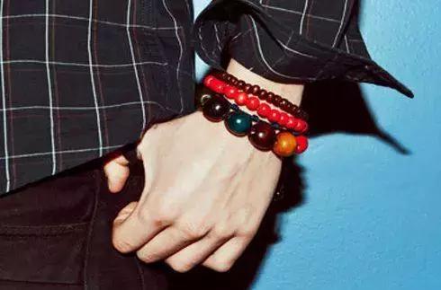 男士简约手串搭配,男士手串搭配什么简单大气