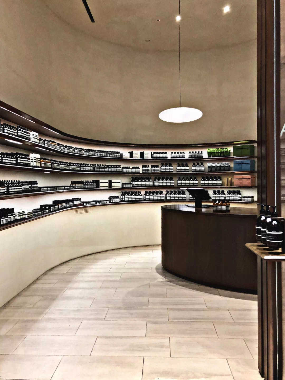 花了2000块，我去吉隆坡度了个三天小假