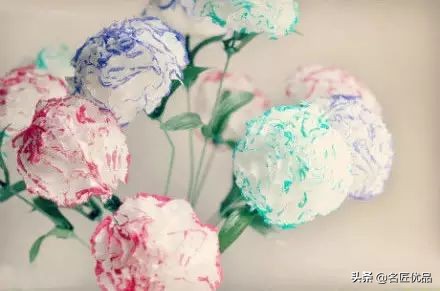 母亲节手工康乃馨简单又漂亮,母亲节适合给妈妈做的康乃馨手工