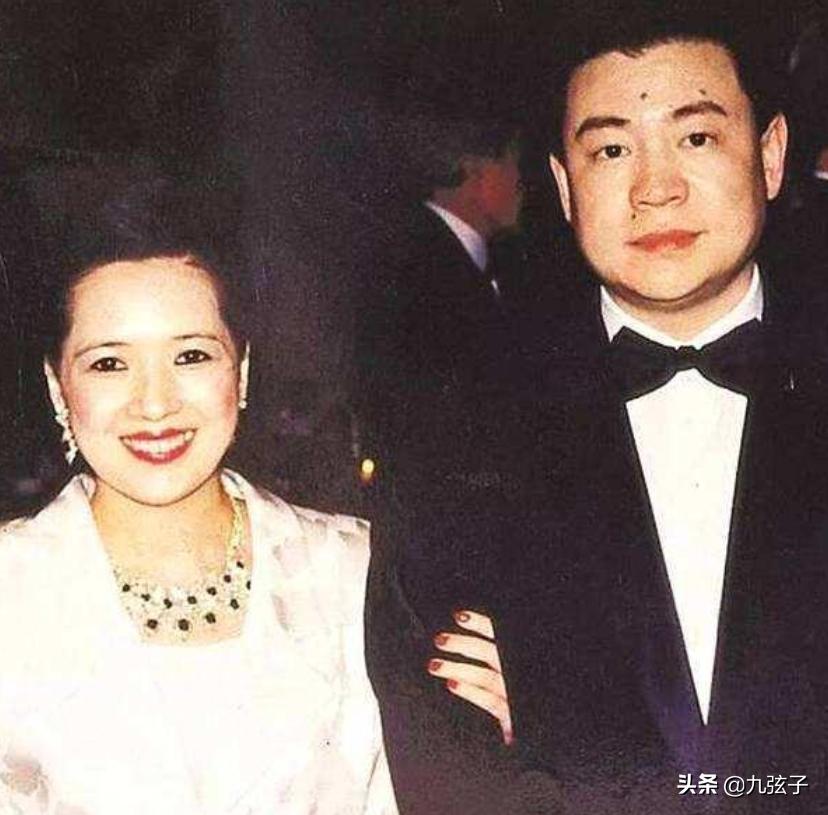 刘銮雄历任女友洪欣,甘比刘銮雄蔡少芬