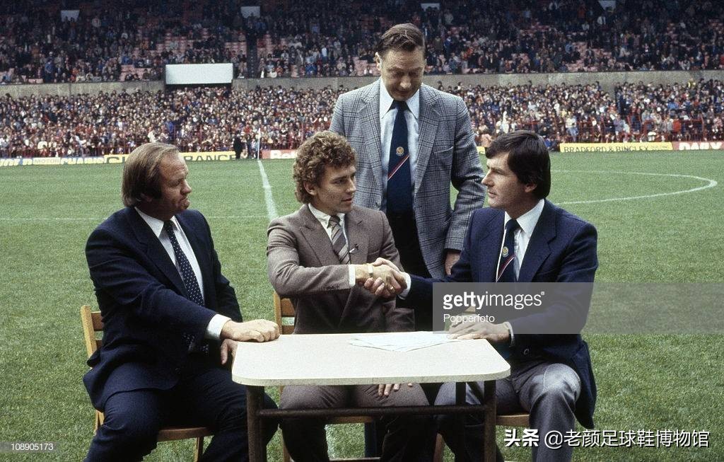 英格兰第一铁汉，骨折踢完比赛，40年前战胜曾国足，爱穿牛逼鞋