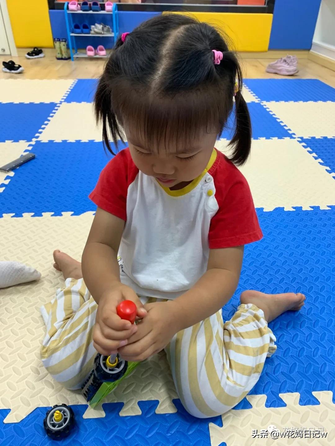 纠结要不要上幼儿园,纠结要不要学奥数