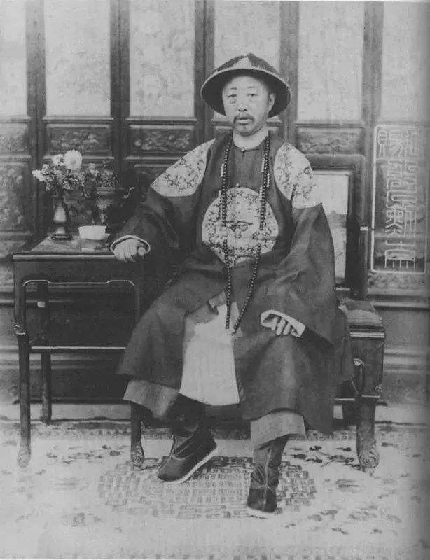 恭亲王和慈禧太后的权力,恭亲王和慈禧谁有实权