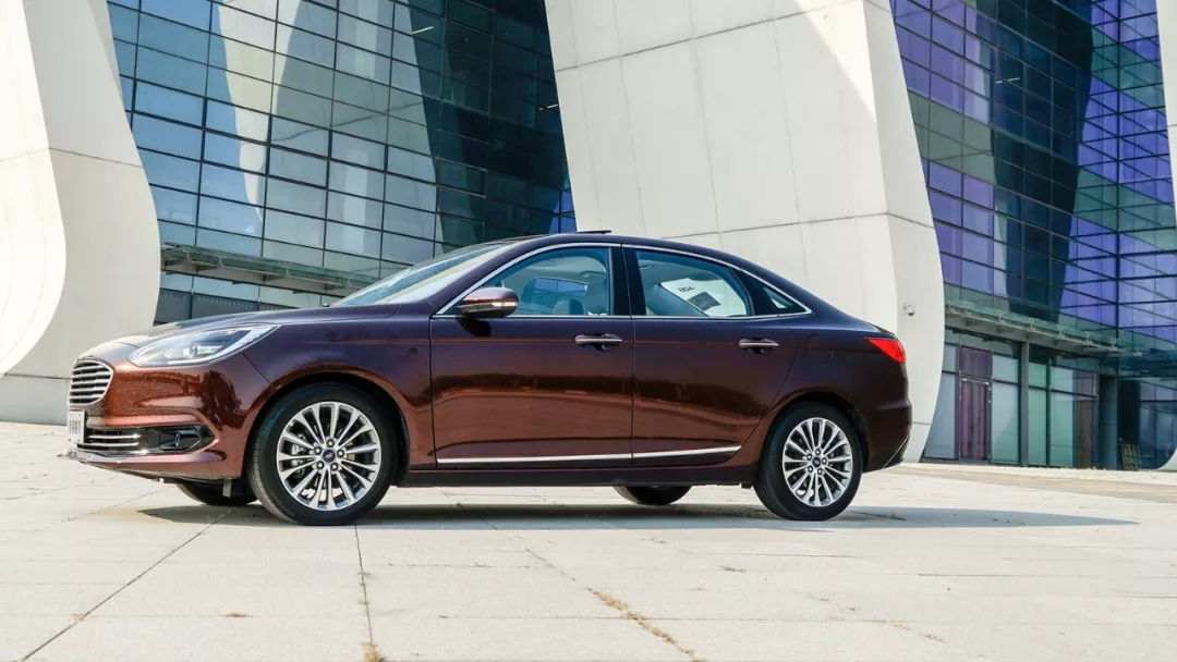 开起来没有异响的车,开起来舒适度也不差