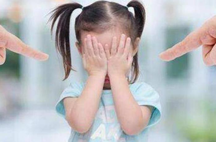 孩子犟嘴很凶,孩子犟嘴的危害