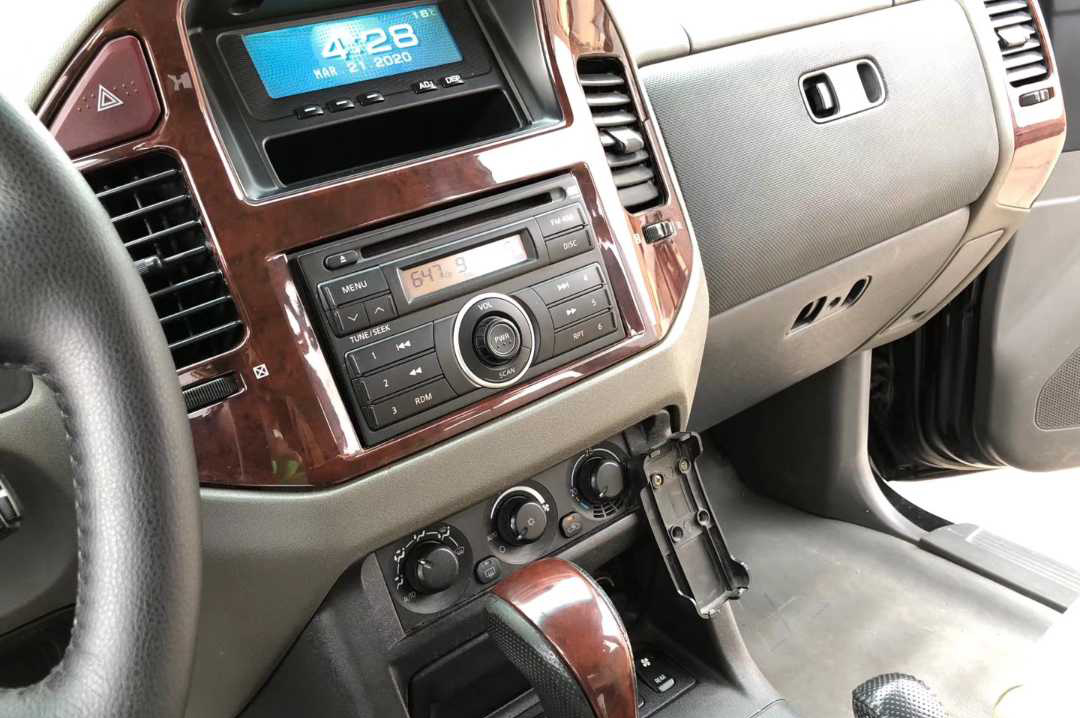 三菱帕杰罗v77优缺点,05年三菱帕杰罗v773.8lv6自动挡