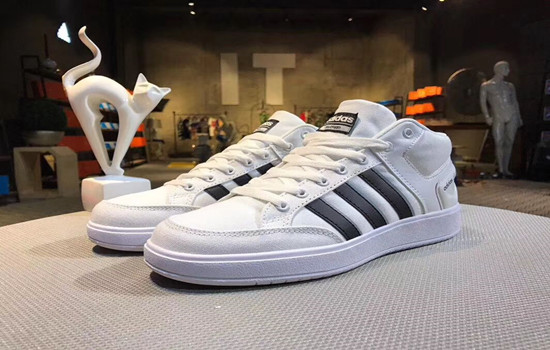 阿迪达斯是哪国的品牌鞋,阿迪达斯是哪一国的服装牌子