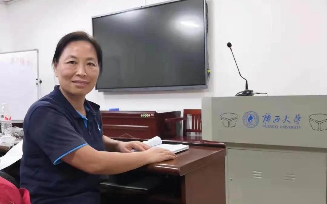 知乎115万热度:没学历,啥也不会,不进厂上班还能干什么?