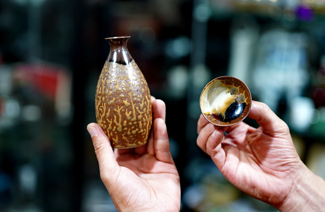 一篇10万+的文章，引出众人询问：你那卖日本瓷的朋友都有啥？