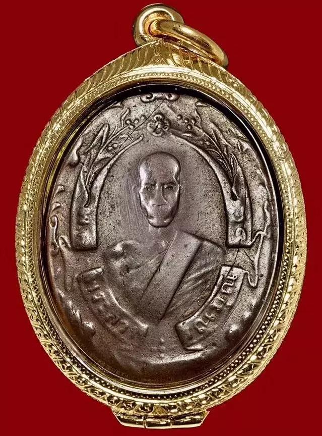 泰国佛牌是老牌好还是新牌好,泰国佛牌为啥有的贵有的便宜