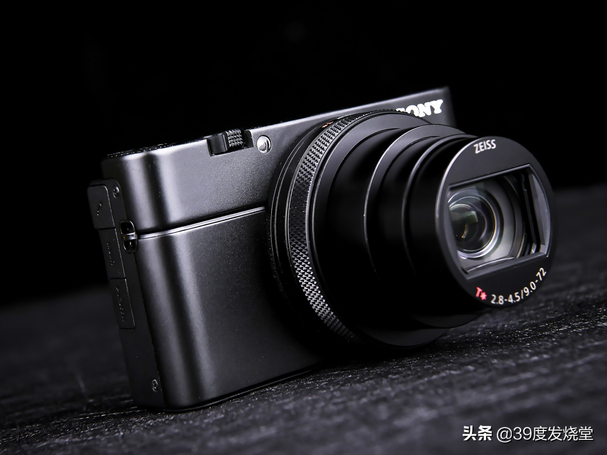 索尼黑卡7这东西会过时吗,索尼黑卡7拍照片怎么样