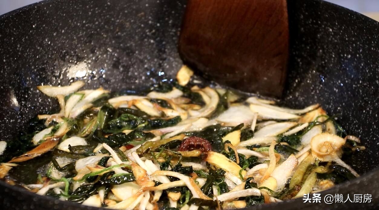 吃火锅不用买底料，教你自己在家炒底料，麻辣鲜香，做法超详细