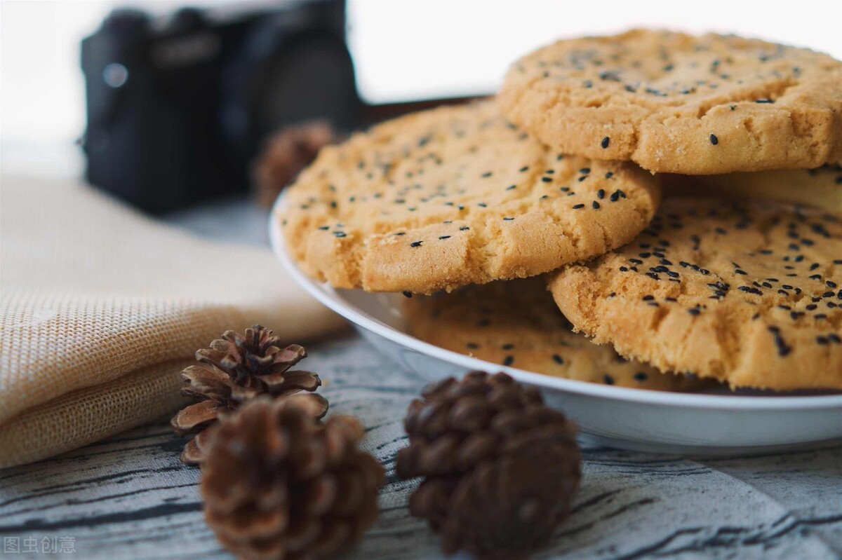 真需要囤货，我想买这些——桃酥果子、钙奶饼干、水果罐头