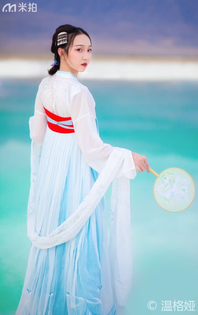 美丽的青海湖传说,青海湖农历8月8日仙女的传说