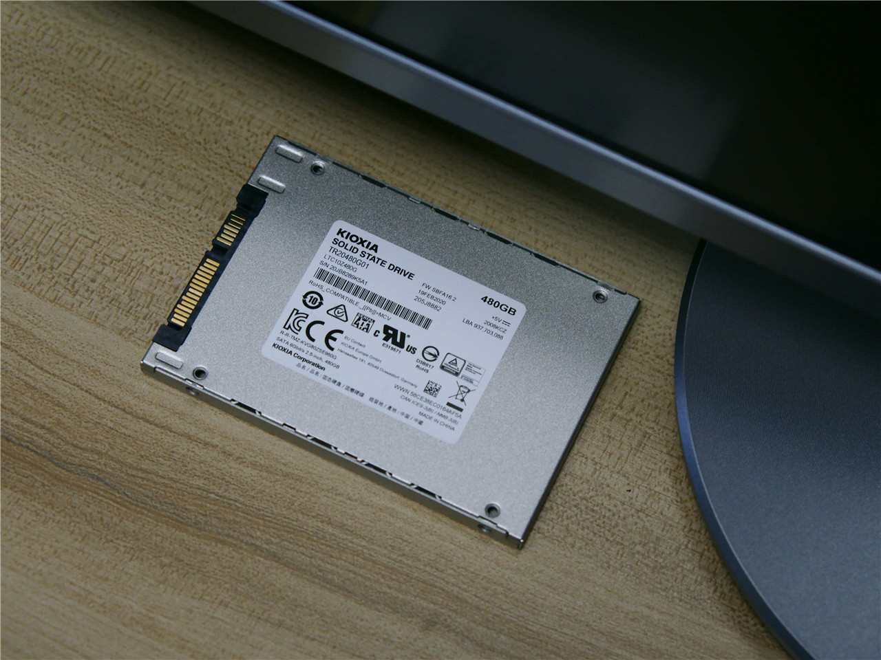 「超逸酷玩」东芝存储改名铠侠新款TC10SSD固态硬盘来安装黑苹果