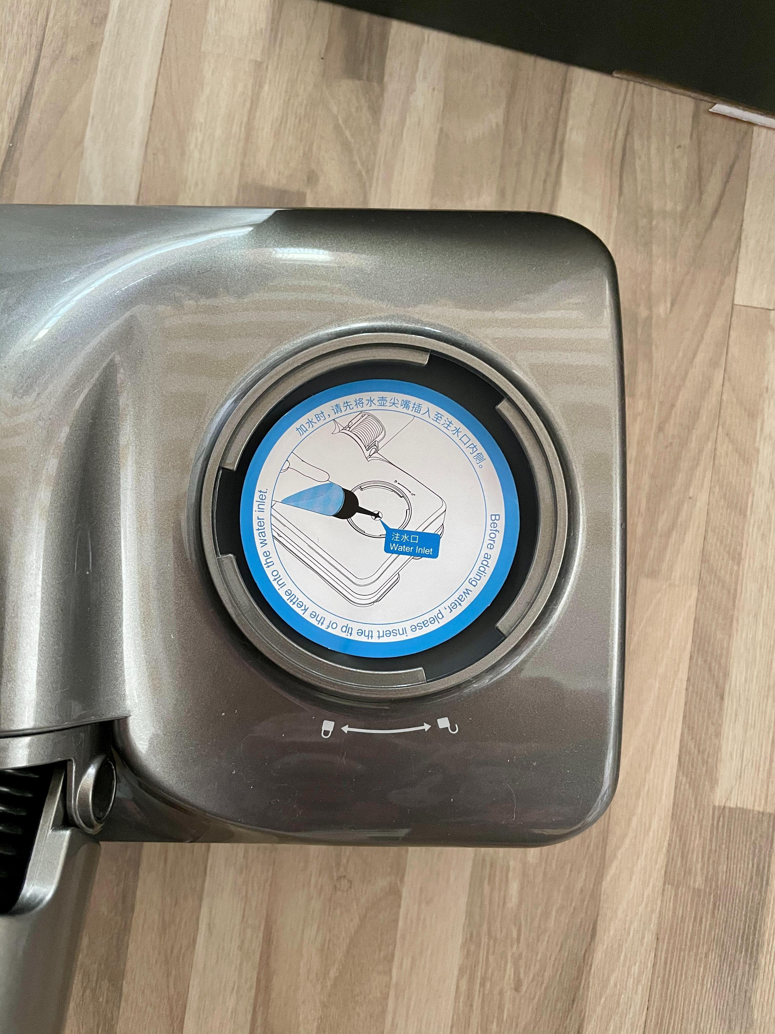 戴森v8能装拖把头吗,用了四年的戴森v8