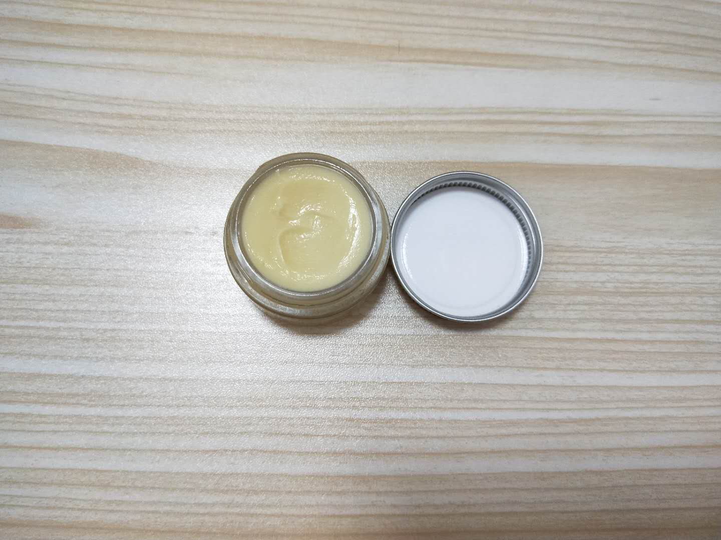 好物分享之essence透明唇蜜,好物分享博主嘟嘟唇