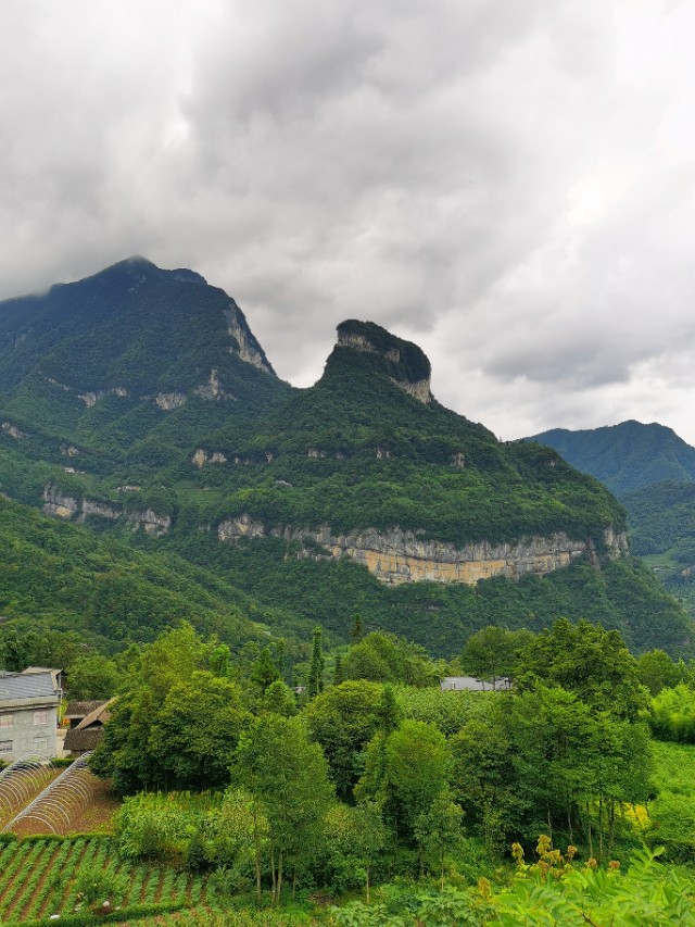 宜昌五峰晚上旅游攻略,宜昌五峰三日游景区旅游攻略
